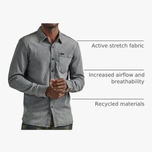 A Lee Men's Grey Stretch Button-Down Shirt